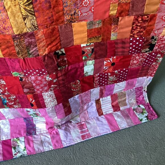 NWT Hand Crafted Colorful Patchwork Quilt in Generous Size - Picture 10 of 15